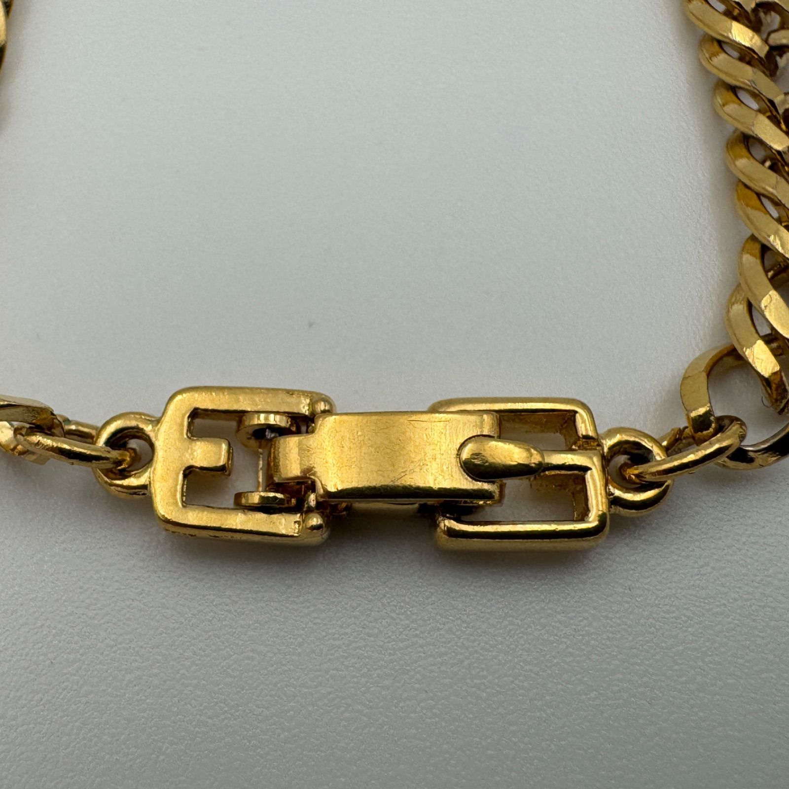 GIVENCHY ジバンシー ブレスレット チャーム ゴールド メンズ