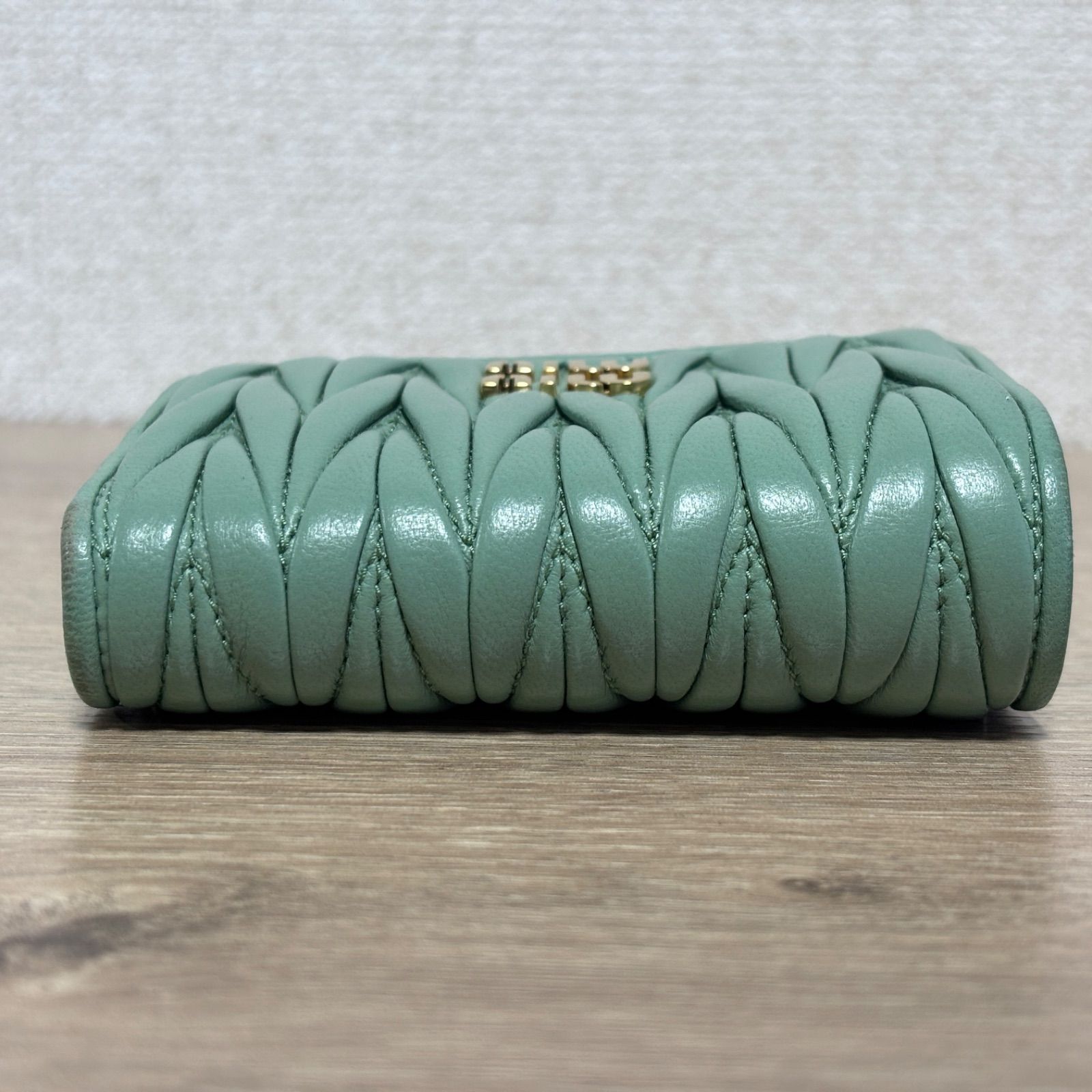 ICチップ 付属品付き MIU MIU ミュウミュウ マテラッセ miumiu 三