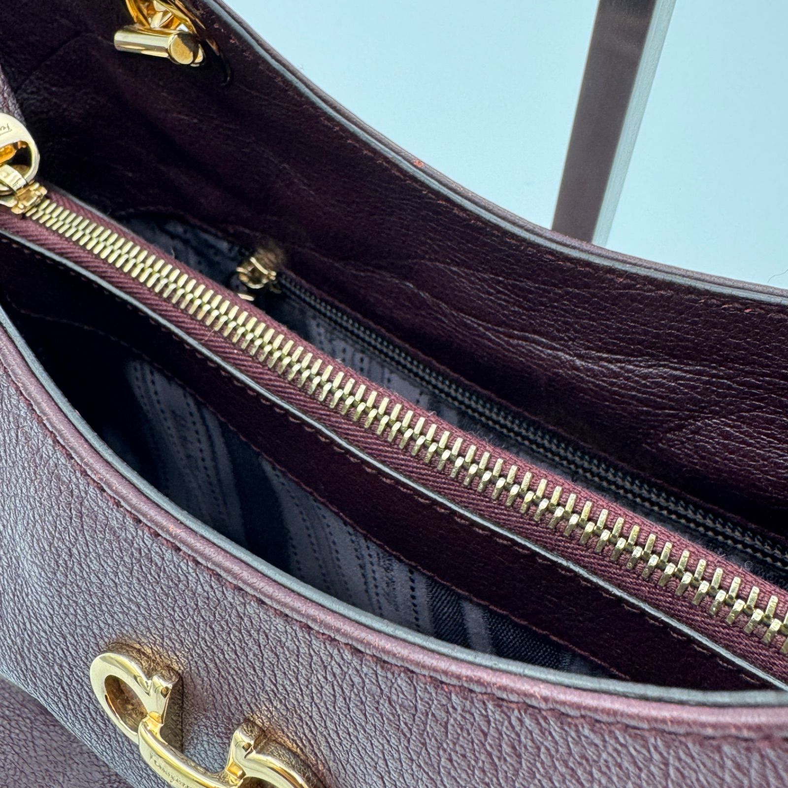 Salvatore Ferragamo サルヴァトーレフェラガモ レザー トートバッグ 