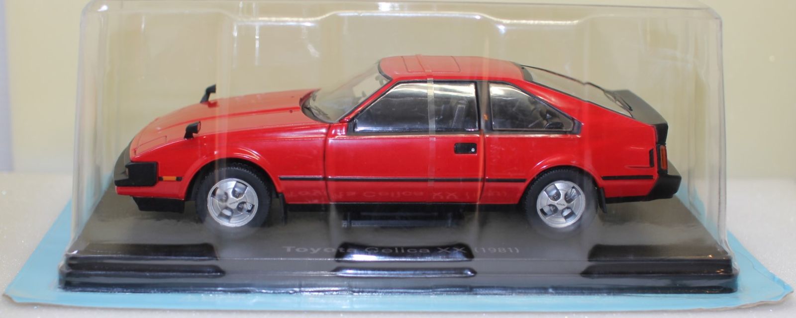 USED 未開封 1/24 国産名車コレクション トヨタ セリカXX 1981