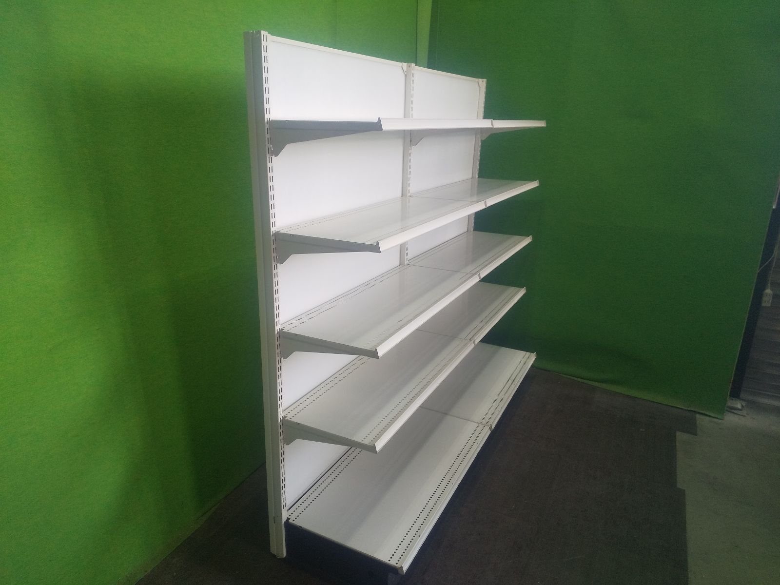 オカムラ製 H155cm×W120cm ２連結両面２段什器 背面ネット キャスター付き キックプレート無し■陳列棚・システム什器■S-610 |  中古什器専門店てんぽや楽天市場店 オカムラ製 H165cm×W90cm ２連結両面４段什器■陳列棚・システム什器■S-655