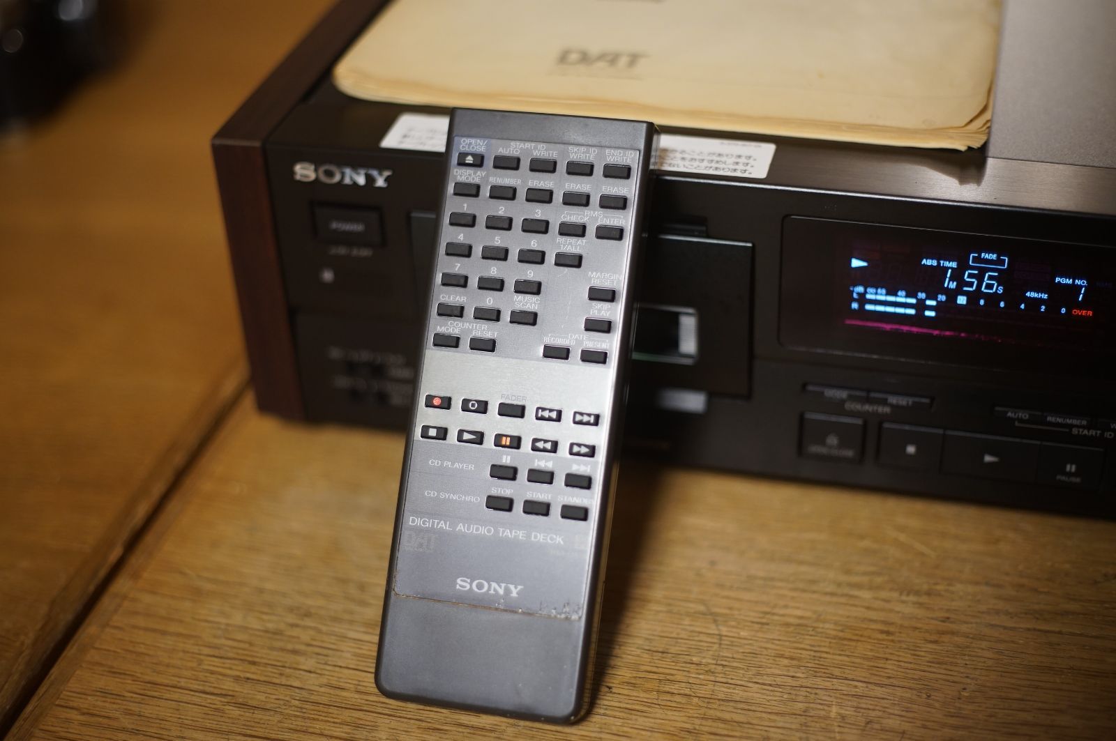希少 美品 SONY DTC-57ES DATデッキ レア Amazon | SONY DTC-57ES DATデッキ クリーニングテープ付 (premium