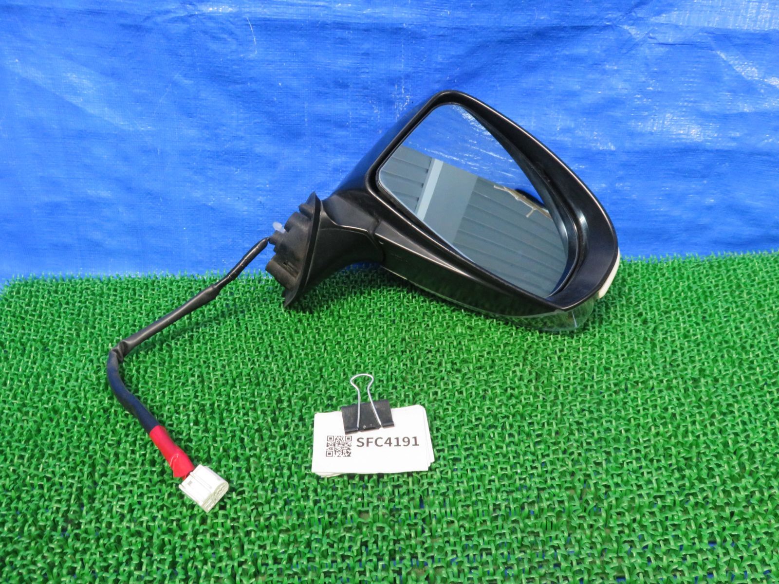 ZVW50 プリウス DAA-ZVW50 右サイドミラー G775 87910-47370 ZVW50 プリウス DAA-ZVW50 右サイドミラー G775 87910-47370