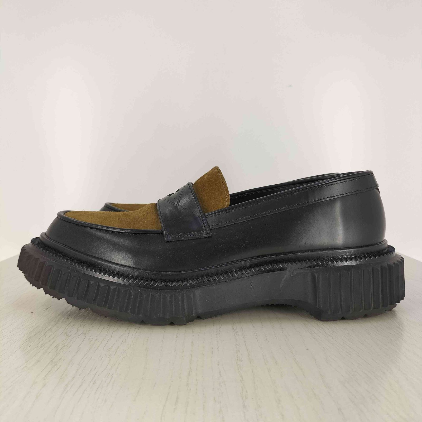 アデュー ADIEV TYPE 182 レザーローファー BLACK/PISTACHIO メンズ