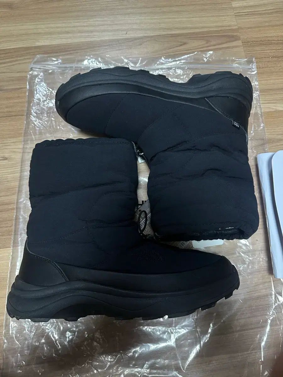 280 THE アウトレット NORTH FACE ザノースフェイス ダックダウン