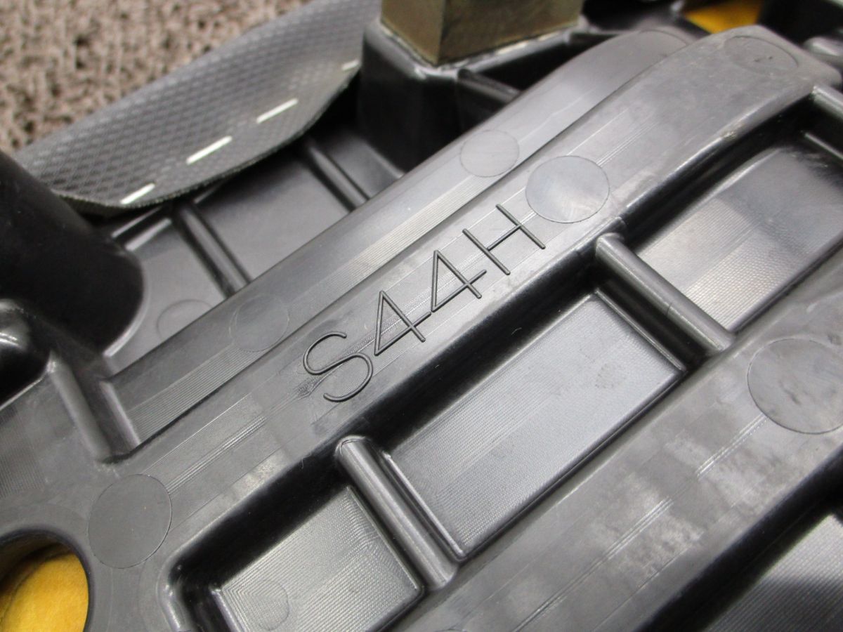 グラディウス400 シート □A8302！VK58A スズキ 【 K510 】 GLADIUS