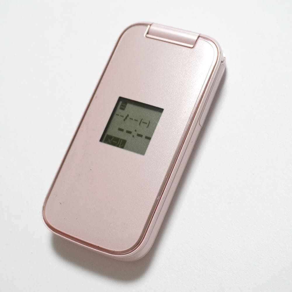 らくらくホン ベーシック4 F-01G ピンク docomo 3G - メルカリ