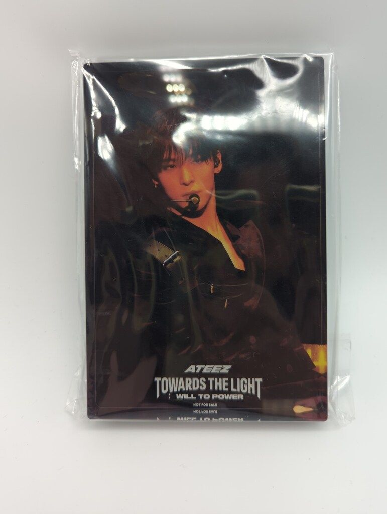 ATEEZ TOWARDS THE LIGHT アクリルブロック サン 未開封 ATEEZ TOWARDS THE LIGHT:WILL TO POWER IN JAPAN YUNHO アクリル