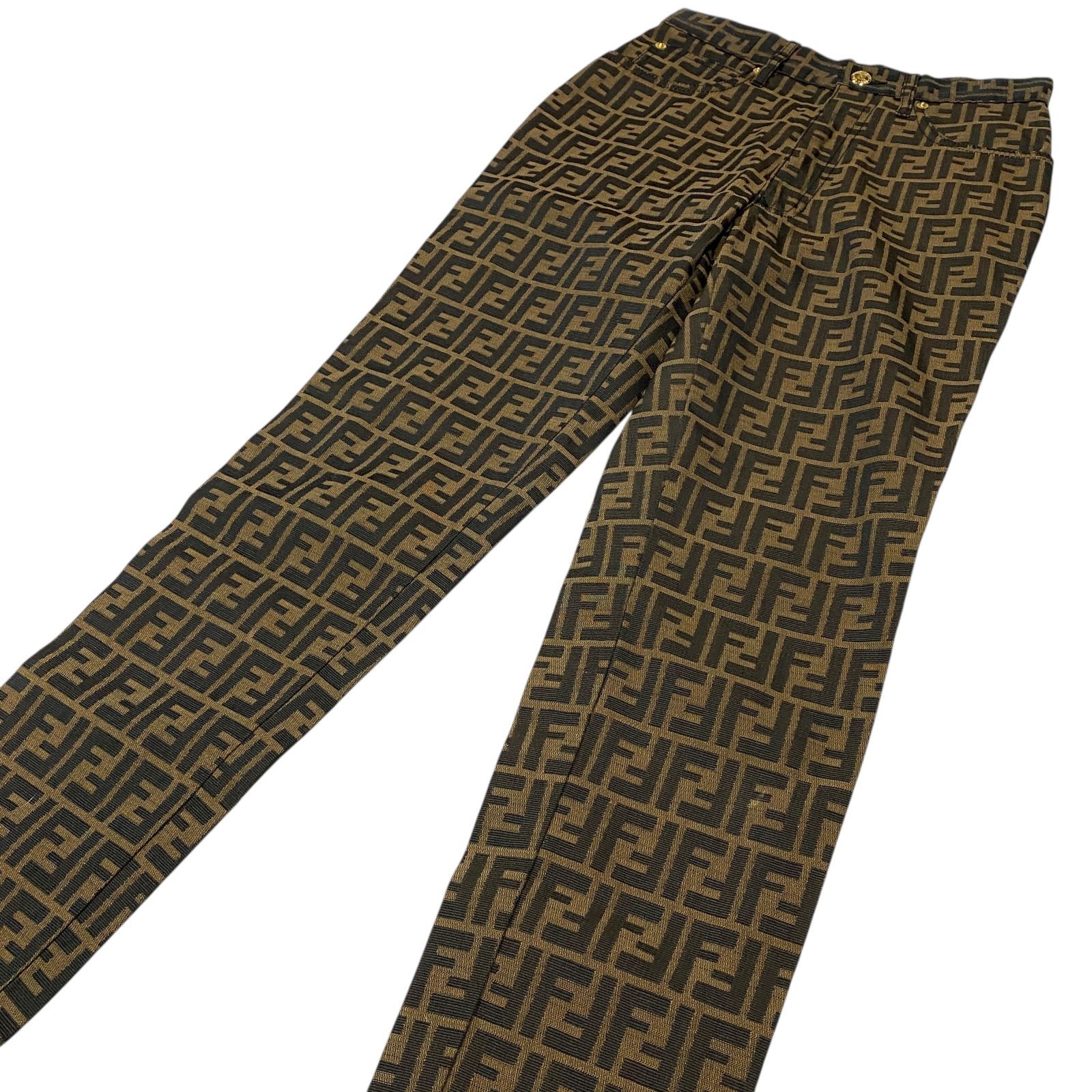 良品 FENDI フェンディ ズッカ柄 パンツ レザーパッチ ブラウン 良品 FENDI フェンディ ズッカ柄 パンツ レザーパッチ ブラウン