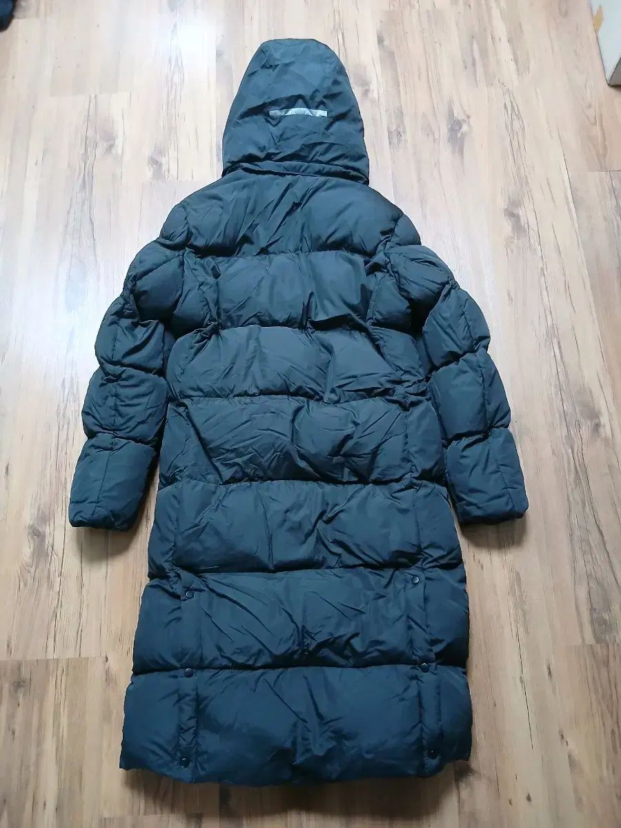 ストア プーマ ブラック ロングダウンジャケット 100 プーマ（PUMA