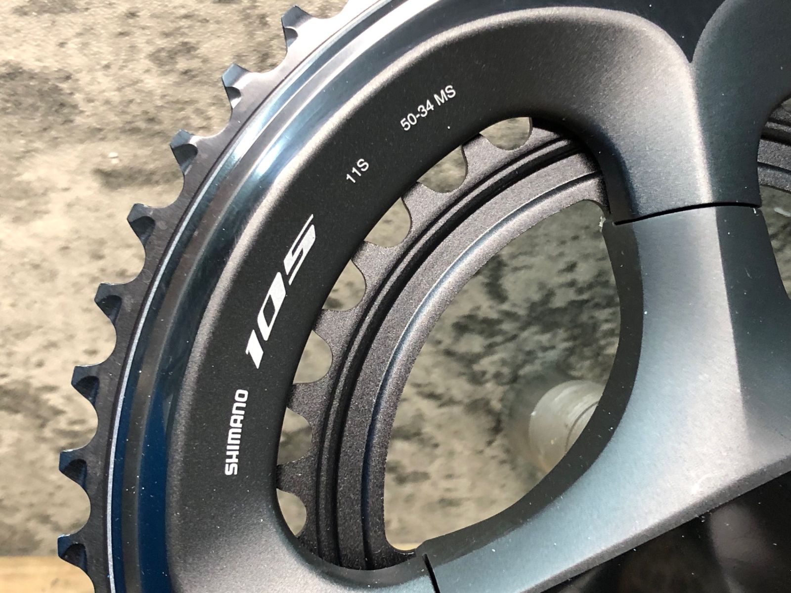 Shimano 105 クランクセット 50/34T 165mm ブラック Amazon | SHIMANO
