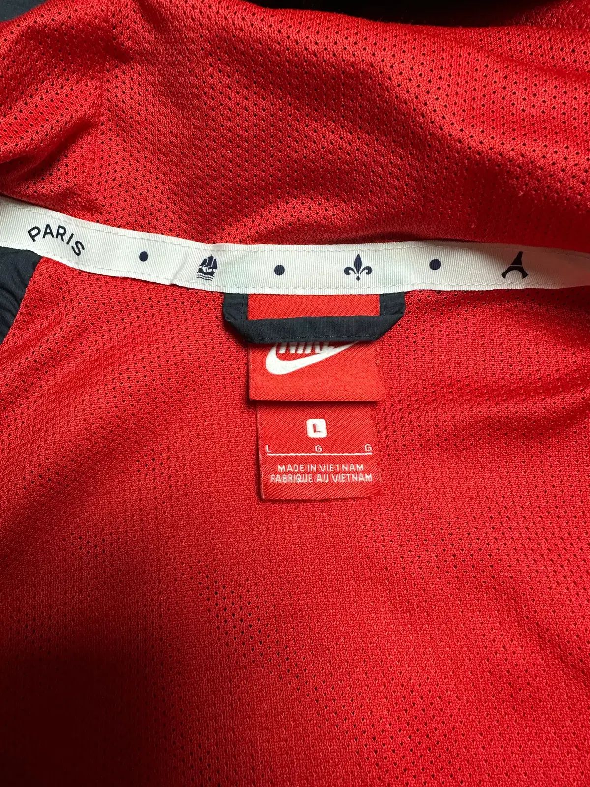 580 NIKE 卸売 パリ・サンジェルマンFC ウィンドブレーカー (L) Paris