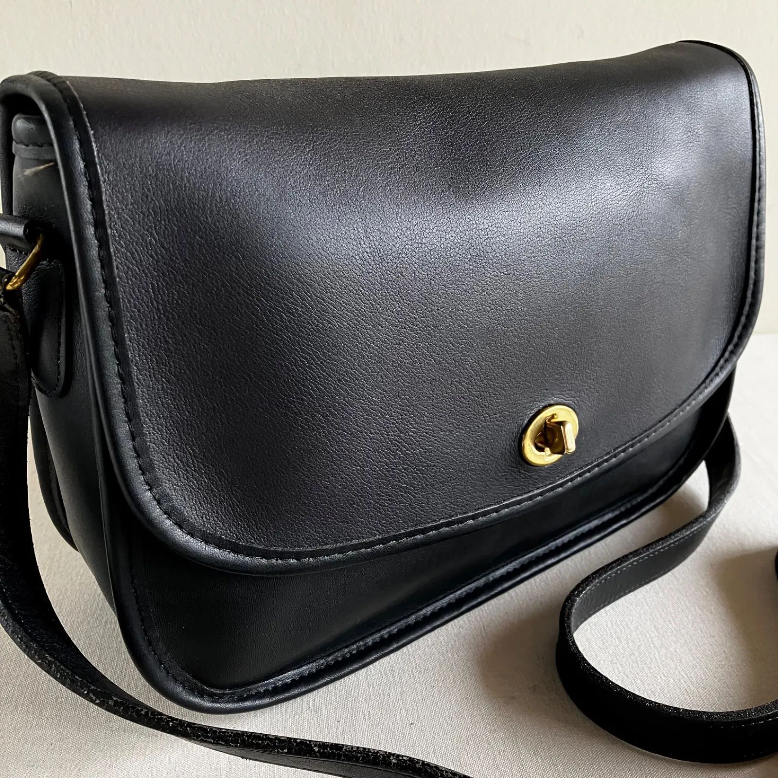 Vintage Coach City Bag 9790 Black Leather Shoulder Bag USA 【公式 