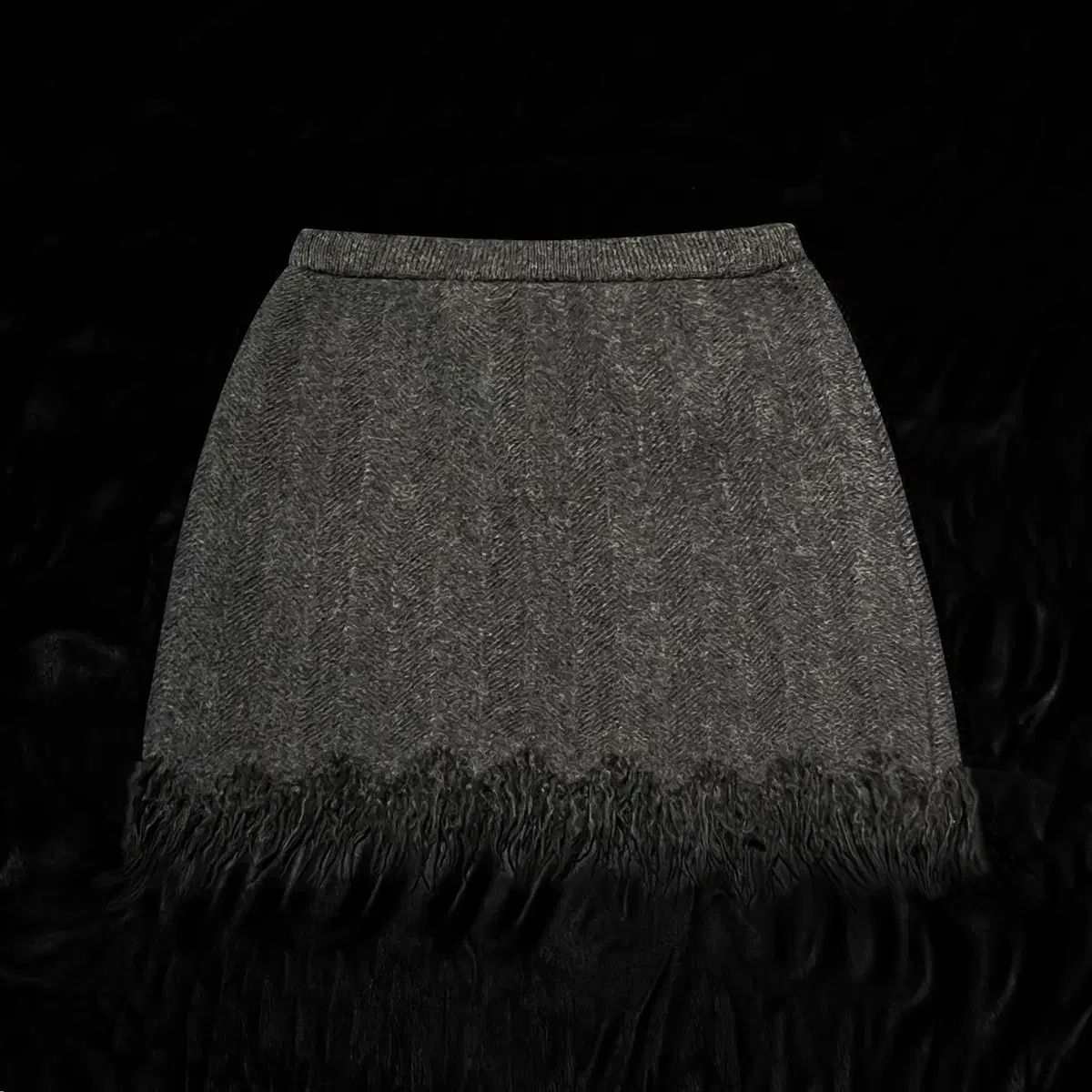 ISSEY MIYAKE イッセイミヤケ ニット ミニスカート グレー セール中