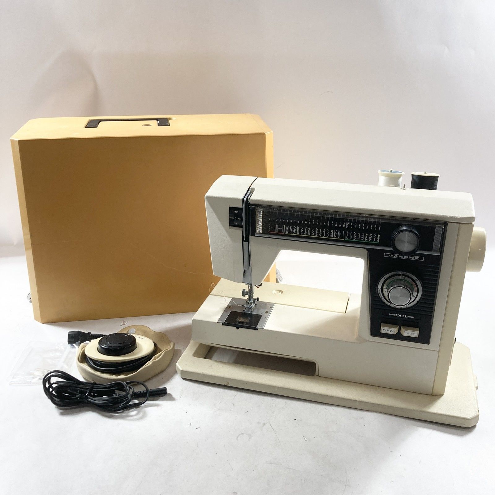 ジャノメ エクセル.フリーモーション刺繍もできるレトロミシン、清掃整備済み ジャノメ エクセル.フリーモーション刺繍もできるレトロミシン、清掃