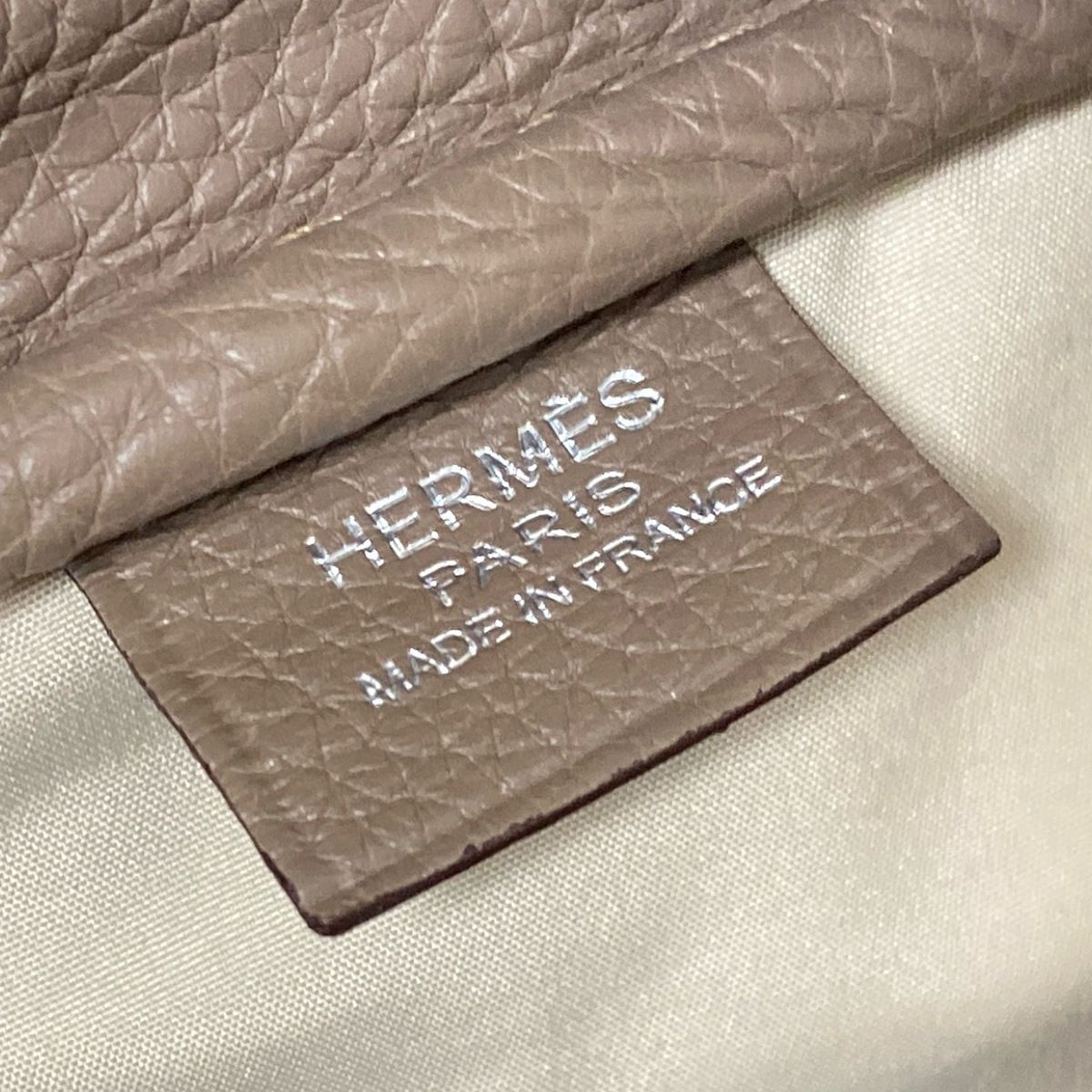 HERMES(エルメス) ポーチ トゥルース ヴィクトリアGM エトゥープ