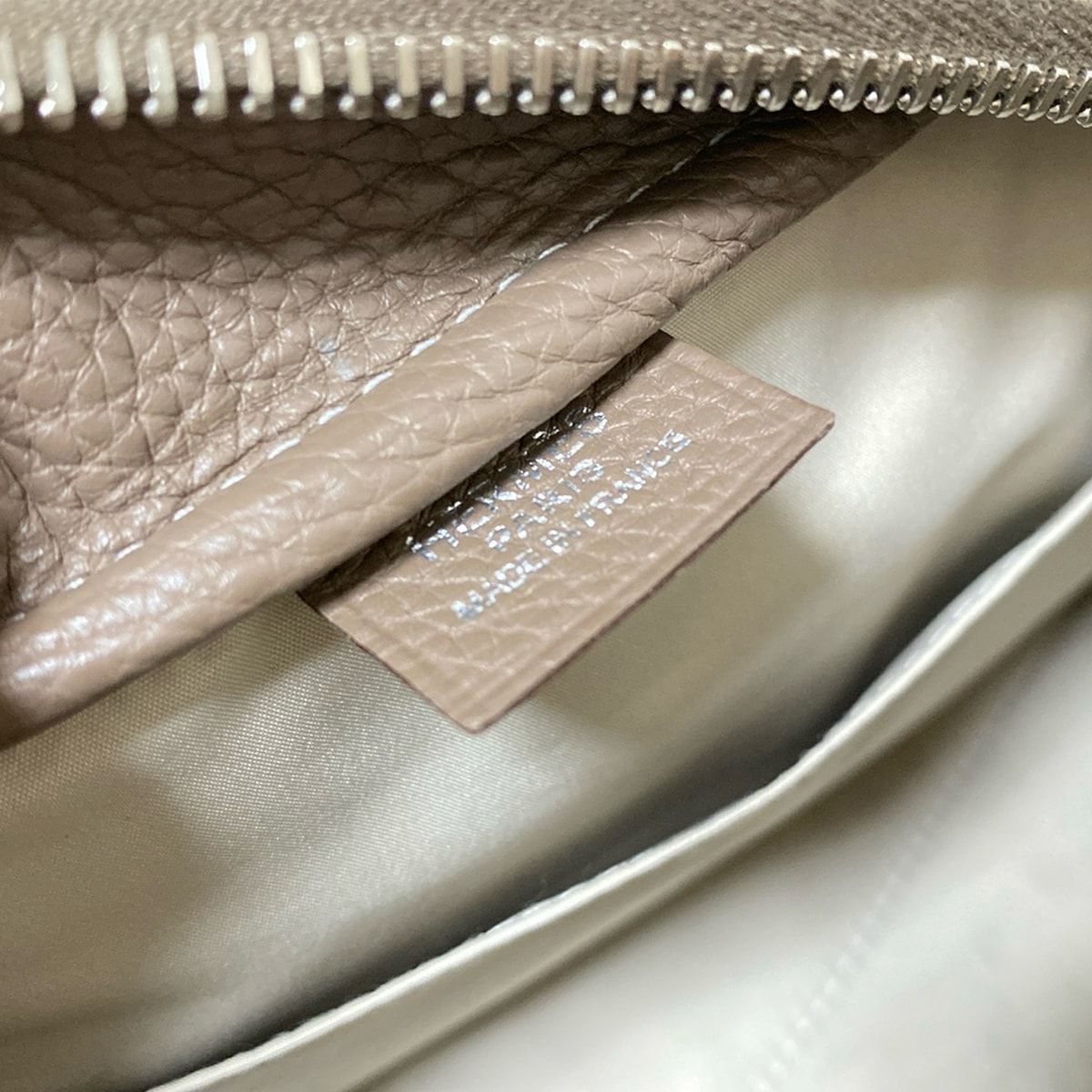 HERMES(エルメス) ポーチ トゥルース ヴィクトリアPM エトゥープ