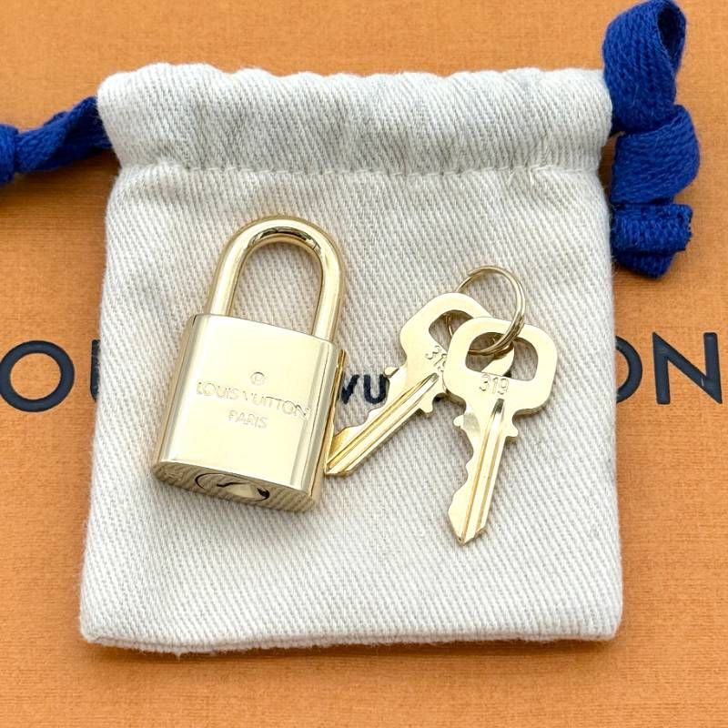 ルイヴィトン　カデナ　パドロック　南京錠　キー　鍵　10個セット　まとめ売り 楽天市場】10点セット ルイ ヴィトン カデナ パドロック 南京錠