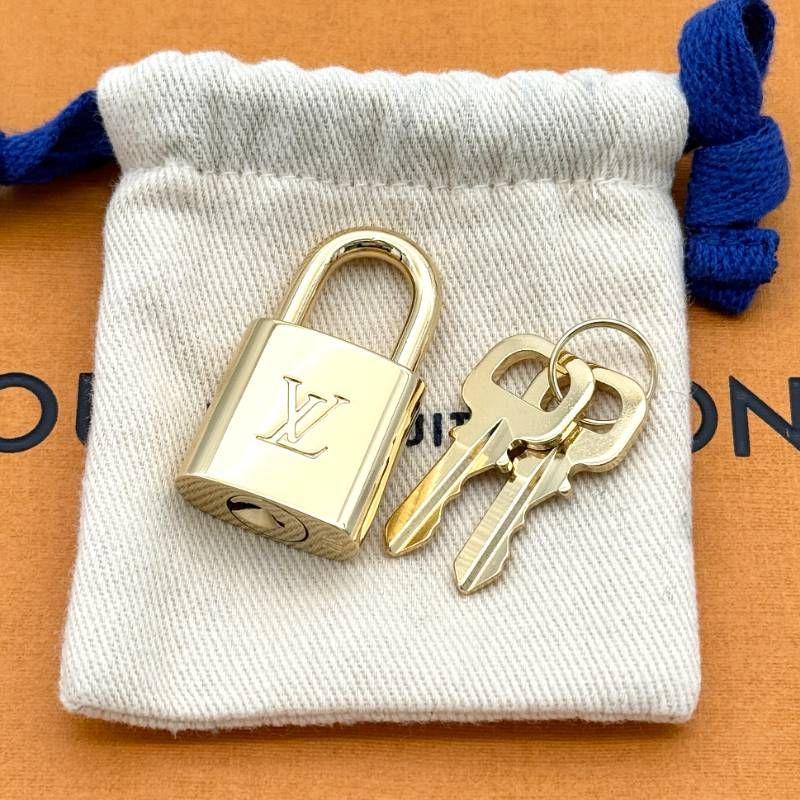 極美品 ルイヴィトン 正規 南京錠 パドロック カデナ キー セット 鍵