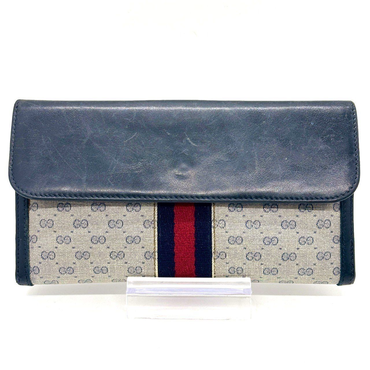 静かに映える大人GUCCI】 GUCCI 二つ折り財布 インターロッキング