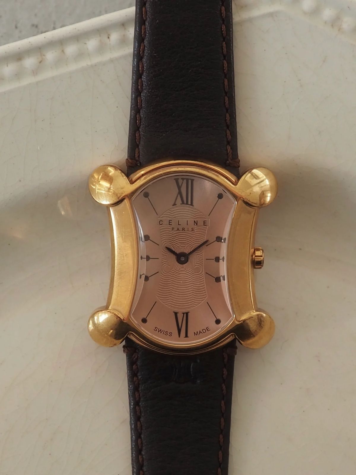 CELINE 【美品】セリーヌ 腕時計 マカダム柄文字盤 ゴールド トリオンフ 激レア】CELINE 腕時計 ヴィンテージ スクエア トリオンフ マカダム 金