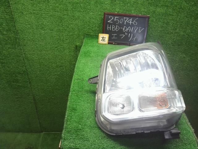 【中古】エブリィ HBD-DA17V 左ヘッドランプＡＳＳＹ 35320-64P00 自社品番250746 ZJ3