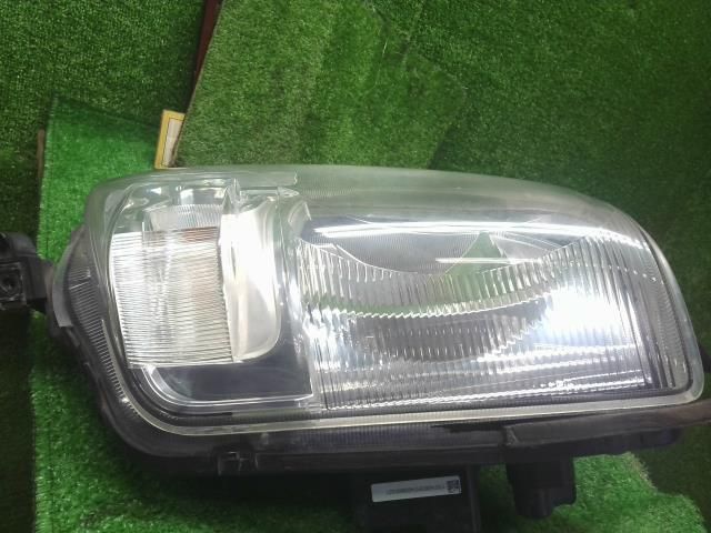 【中古】エブリィ HBD-DA17V 左ヘッドランプＡＳＳＹ 35320-64P00 自社品番250746 ZJ3