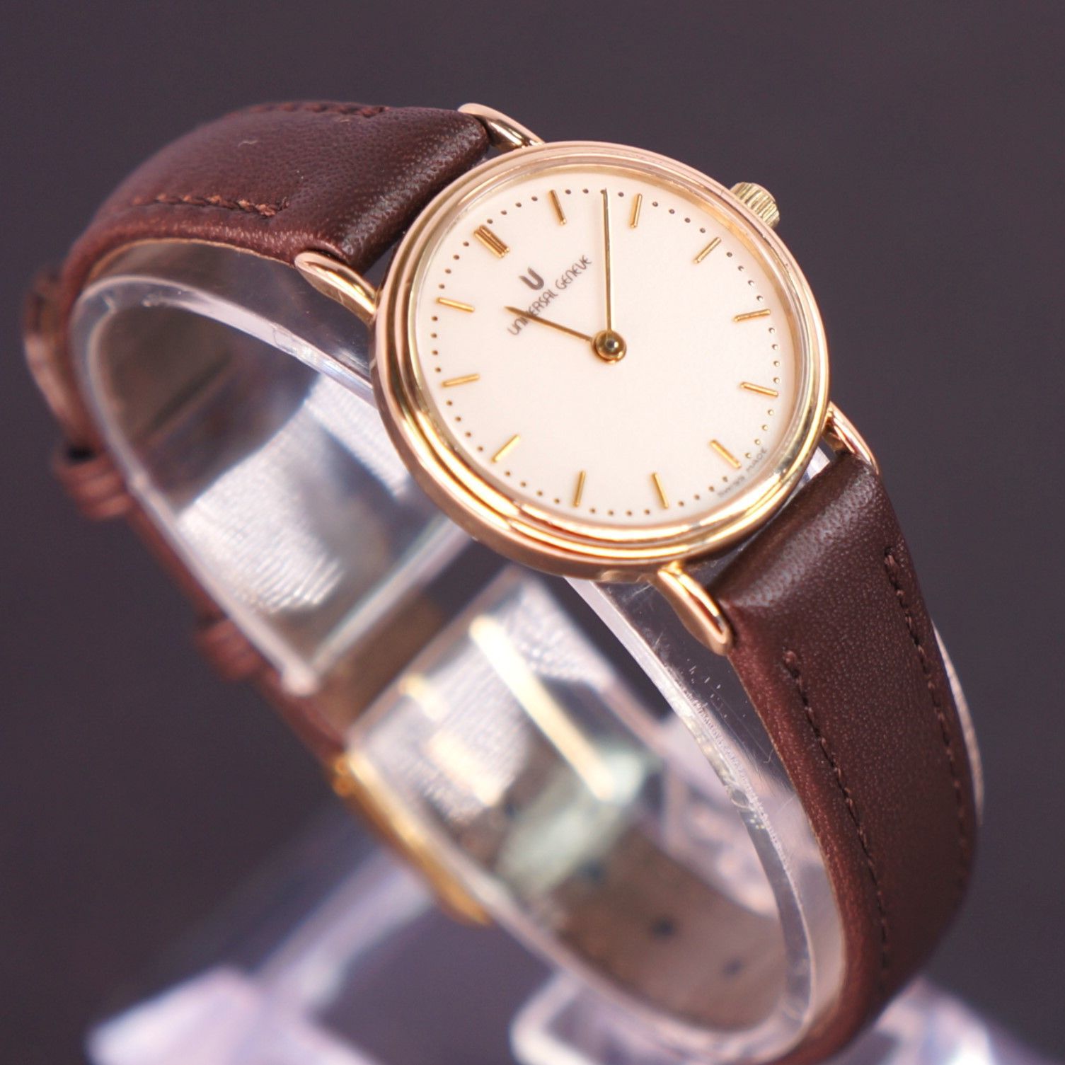 稼働品】 UNIVERSAL GENEVE アンティーク シェル文字盤 18KGEP 新品