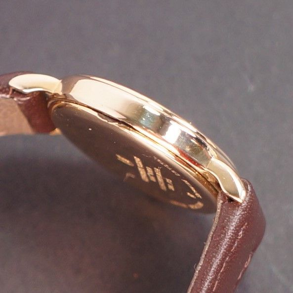 稼働品】 UNIVERSAL GENEVE アンティーク シェル文字盤 18KGEP 新品