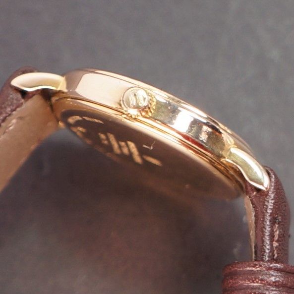 稼働品】 UNIVERSAL GENEVE アンティーク シェル文字盤 18KGEP 新品