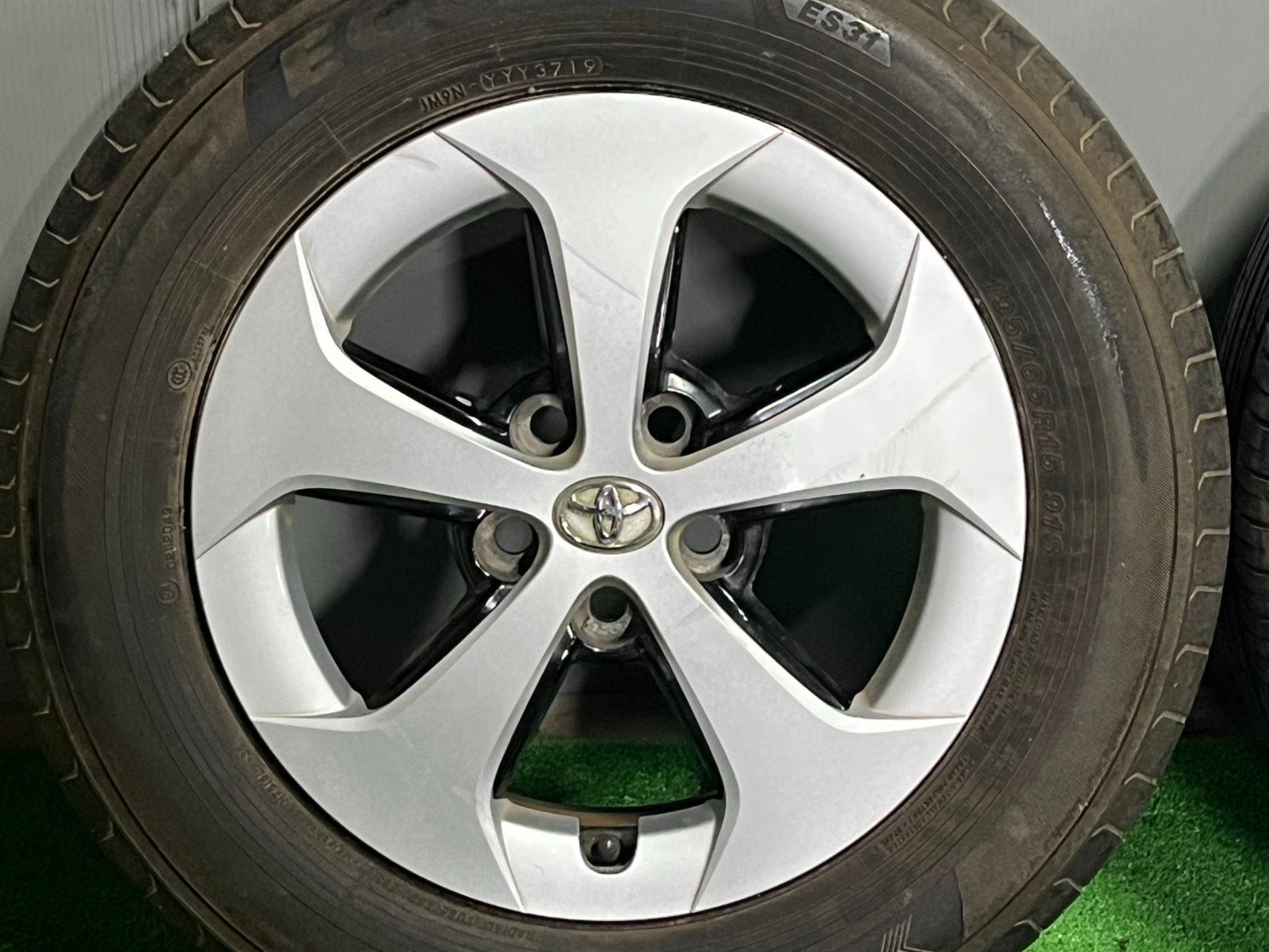 美品❗️ヨコハマ ECOS 15インチタイヤ　4本セット　プリウス 楽天市場】プリウス ホイール ヨコハマ 195/65r15の通販