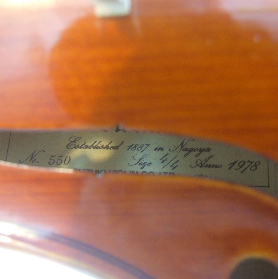 スズキバイオリン No550 4/4 1978年 虎杢 ドミナント弦搭載 ケース