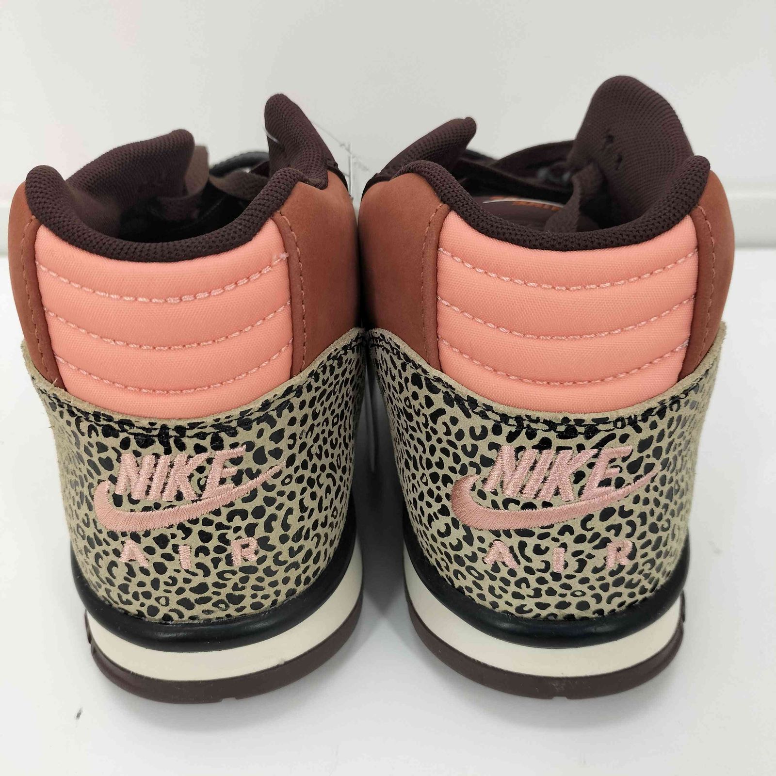 NIKE SB(ナイキスケートボーディング) ×Arts Rec Air Trainer 1 Earth and Dusty Peach エアトレーナー アース アンド ダスティ ピーチ スニーカー メンズ JPN：【中古】【ブランド古着バズストア】 ナイキスケートボーディング NIKE SB ×Arts Rec Air Trainer 1 Earth