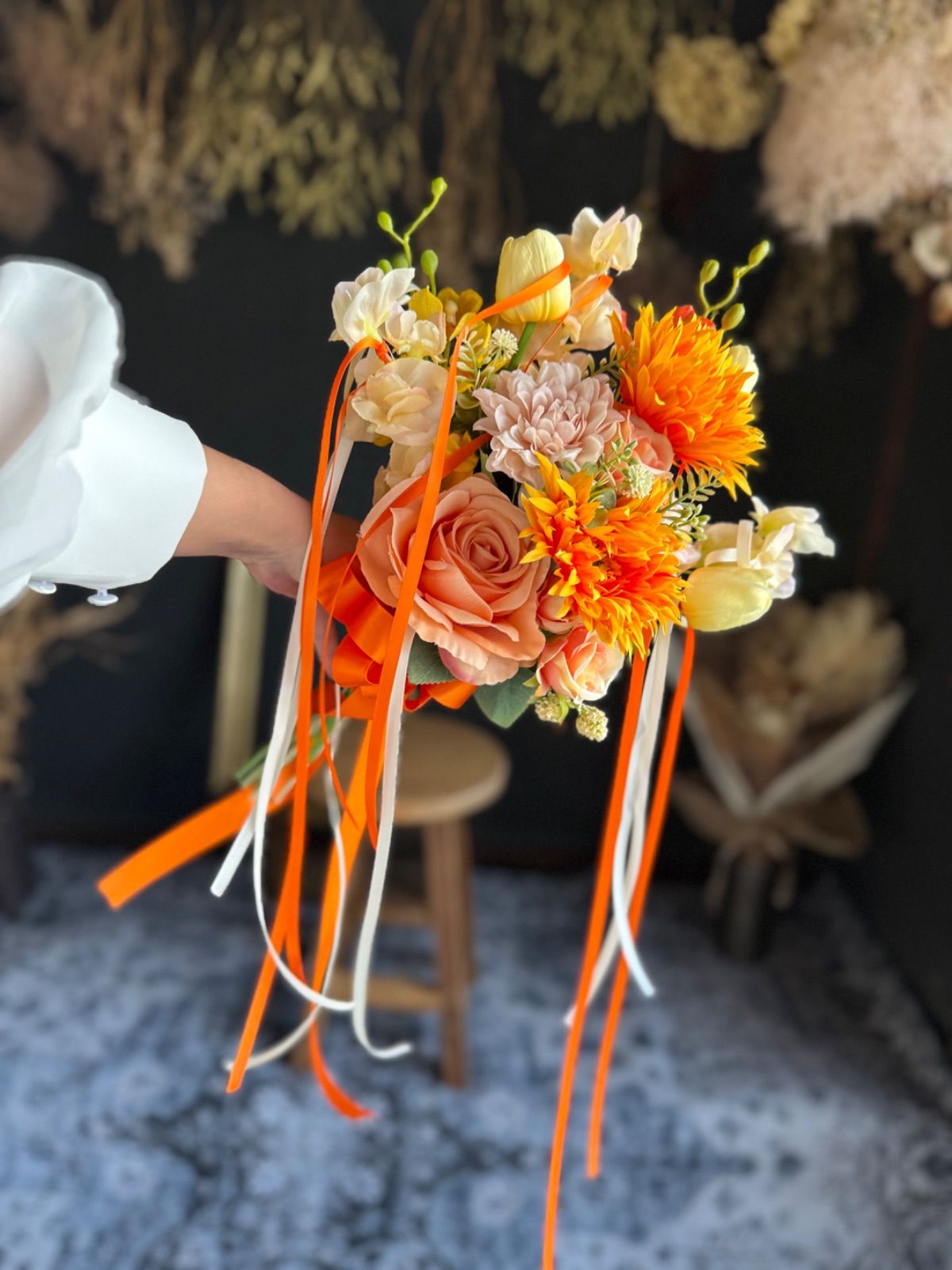 オレンジガーベラクラッチブーケ☆ブートニア ストア