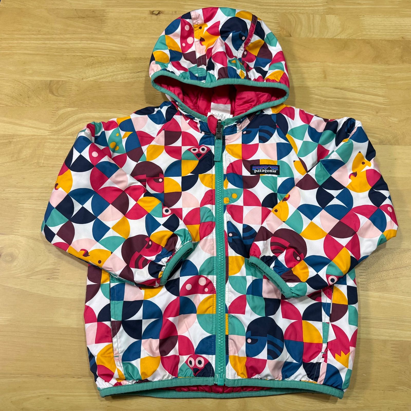 美品　パタゴニア　リバーシブル　4T パタゴニアリバーシブルアウター◎サイズ4T メルカリ - ジャケット・ブルゾン