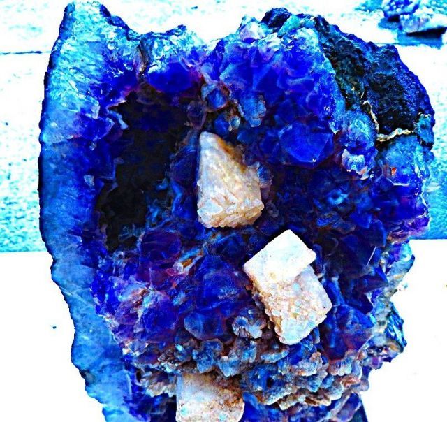 【極上ウルグアイ産A A A級アメジストクラスター1139g絶品超濃い超美しい 極上】ウルグアイ産A A A級アメジストクラスター（幸運水晶）超美しい