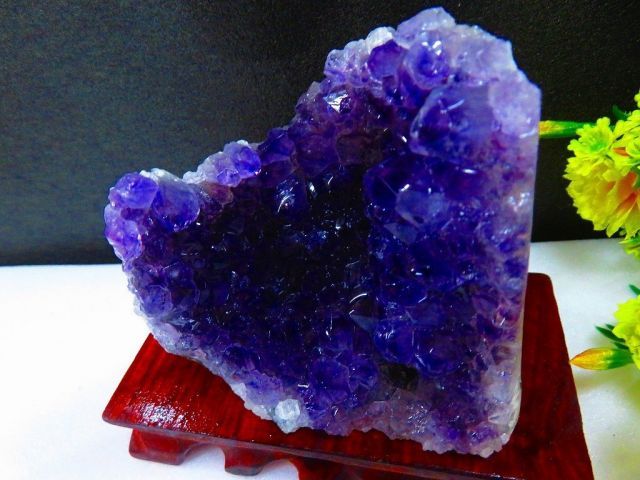 ウルグアイ産☆ 天然水晶☆絶品超濃い濃い超美しい☆アメジスト