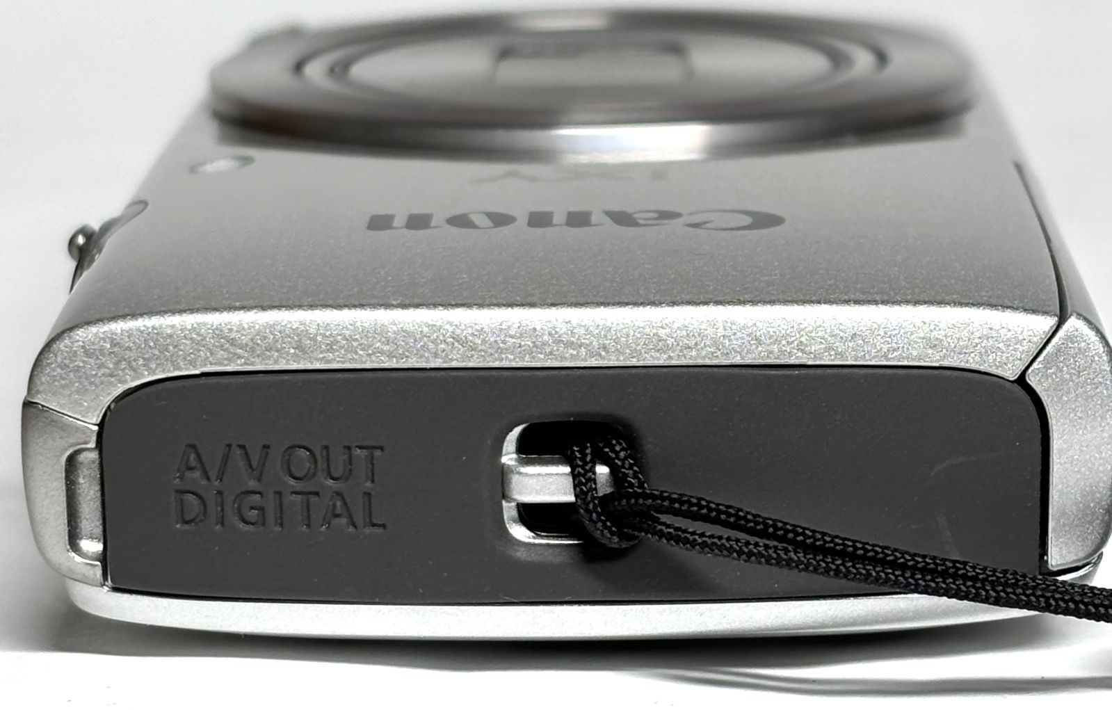 Canon IXY 200 PC2333 HD 20MP 8x デジタルカメラ silver 基本動作確認