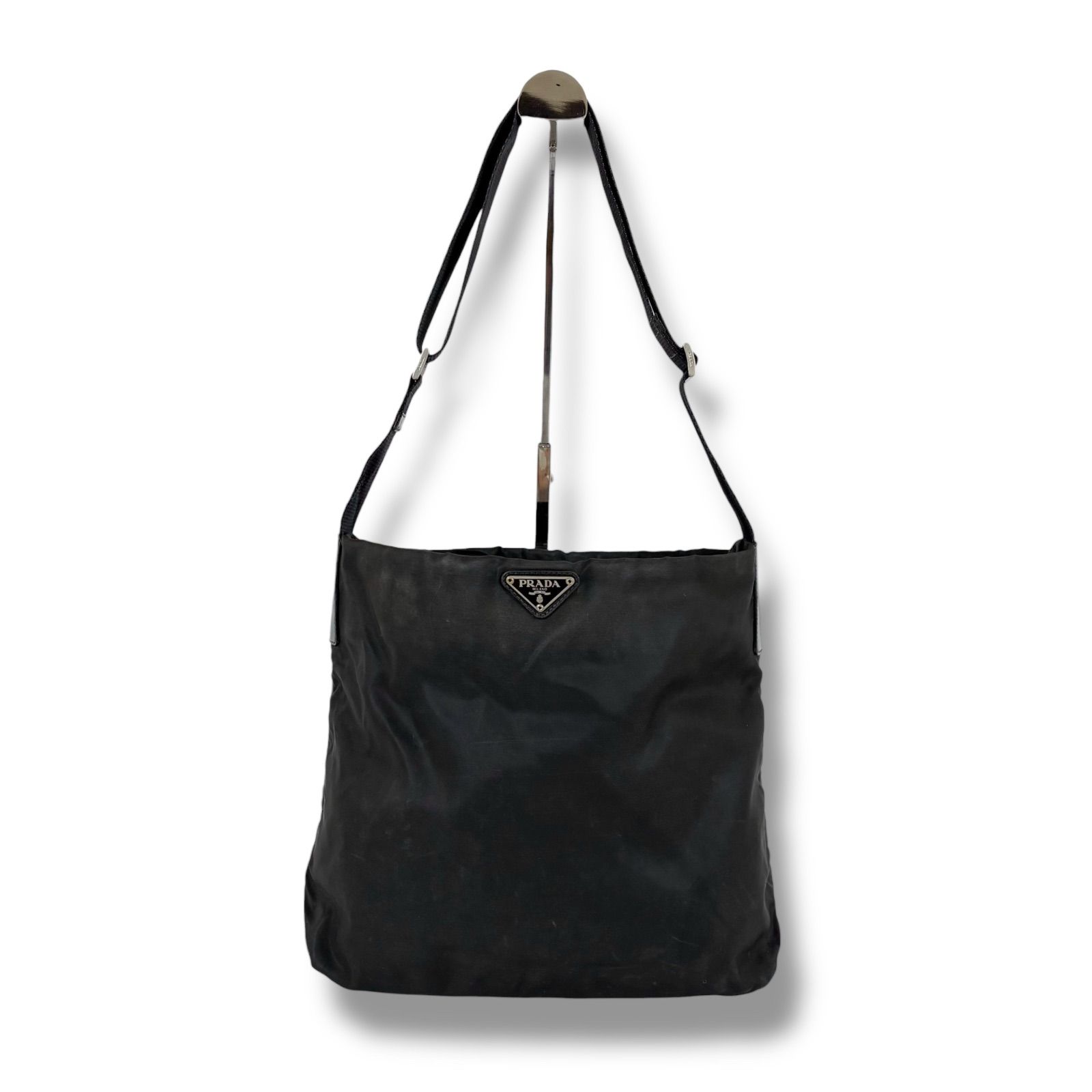 セール中 PRADA プラダ トライアングルロゴ ワンショルダーバッグ