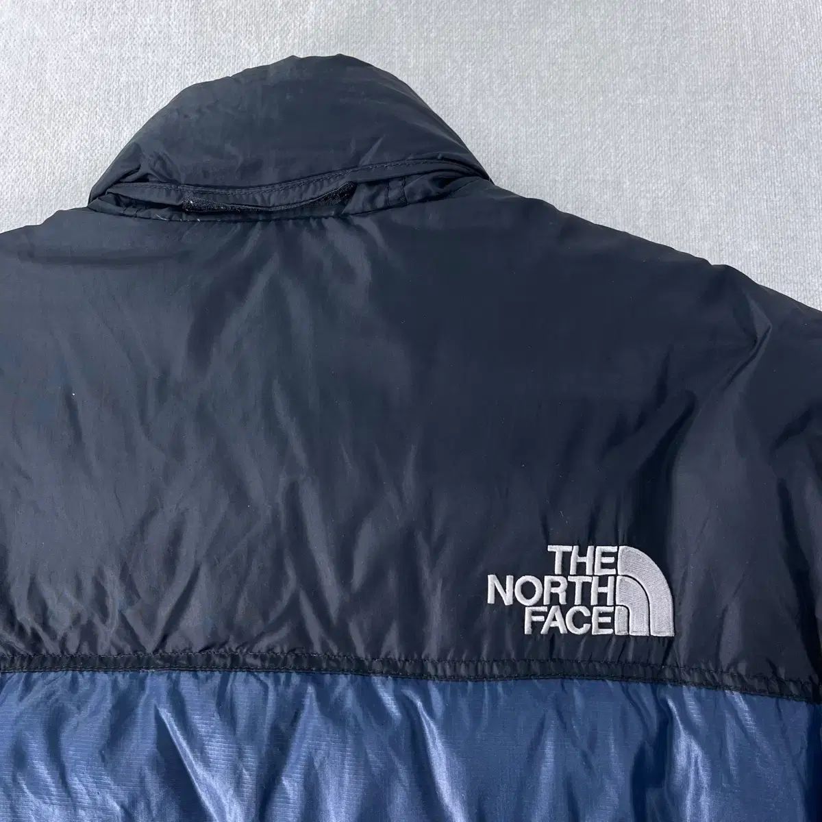 100 THE NORTH FACE ザノースフェイス 1996 最新 Nuptse(ヌプシ) 700