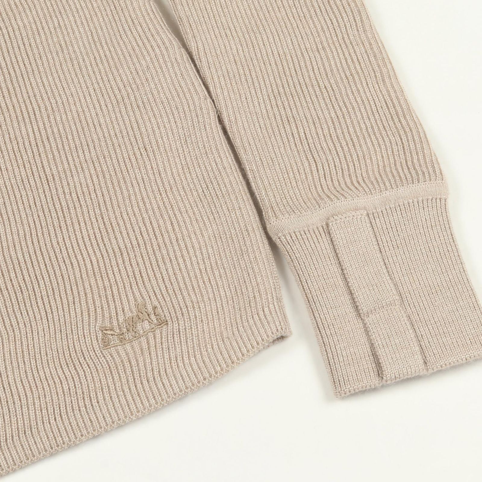 値下げ　HERMES　シルクカシミア ベージュ長袖ニット エルメス HERMES ニット カレーシュ刺繡 ベージュ シルク カシミヤ