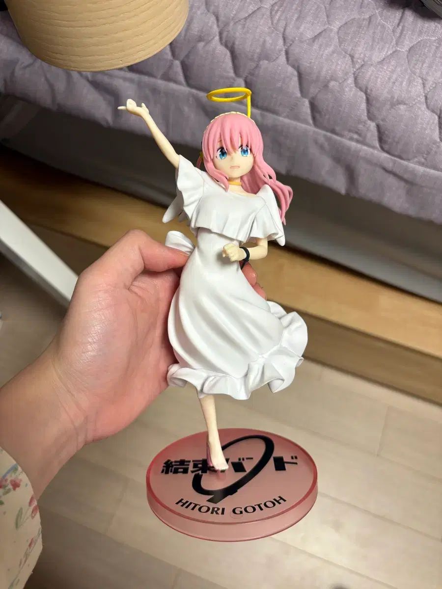 ぼっち・ざ・ろっく！ ぼっち 後藤 ひとり 天使 フィギュア - メルカリ