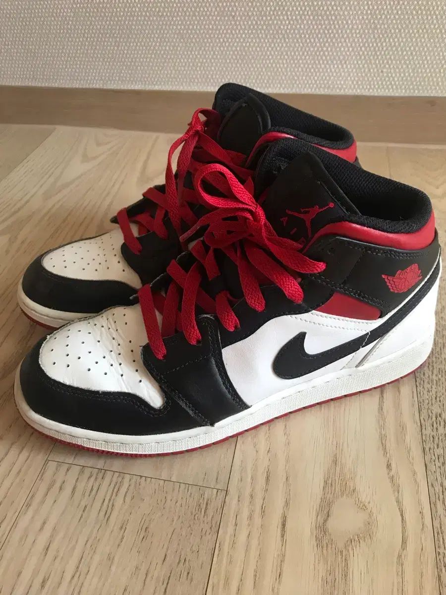 エア トップ ジョーダン 1 ロー ブラック/白/レッド 245 エア