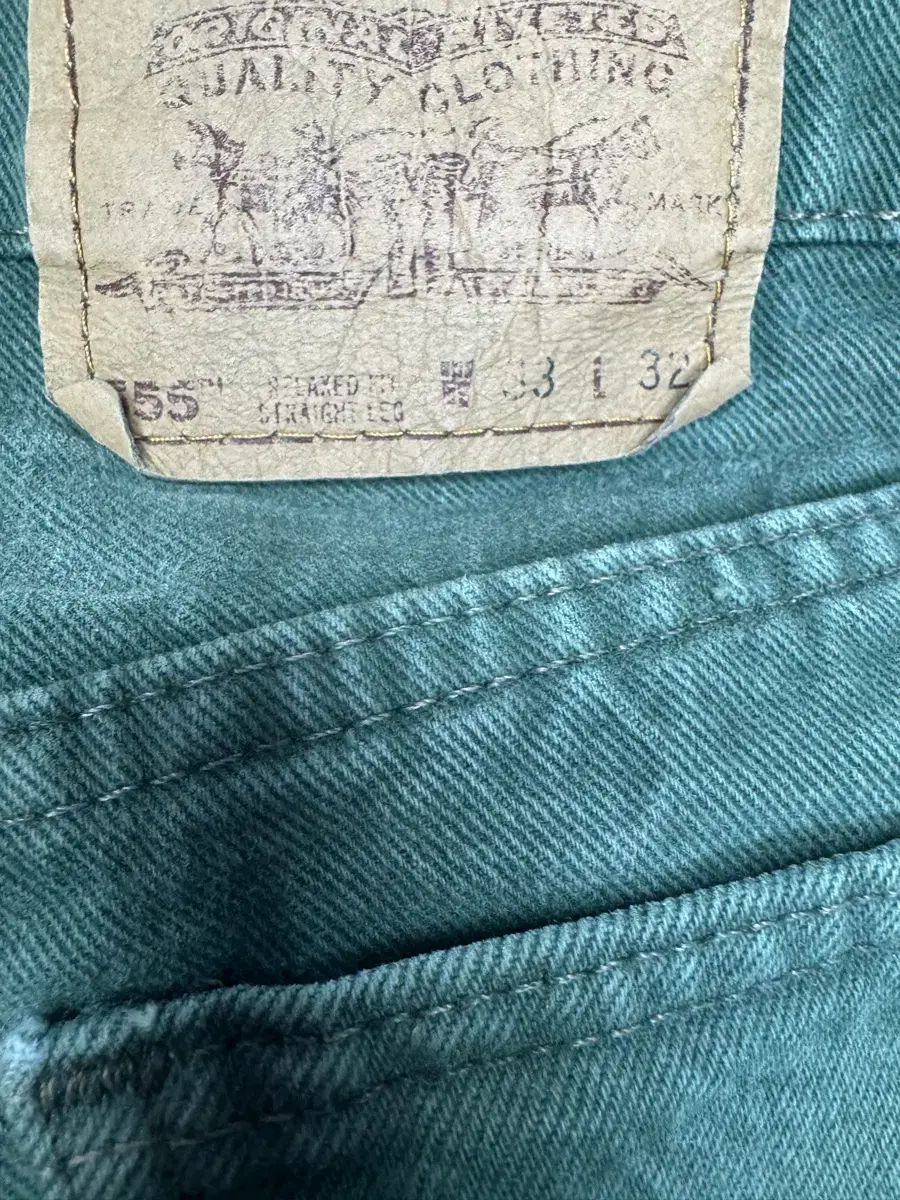 ヴィンテージ 90s トップ LEVI'S 555 グリーン(オリーブ)COLOR