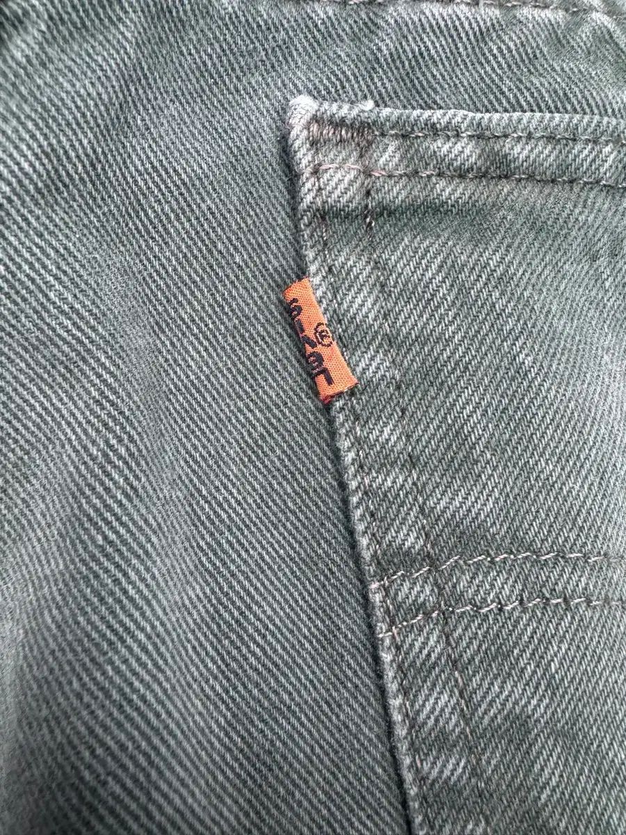 ヴィンテージ 90s トップ LEVI'S 555 グリーン(オリーブ)COLOR