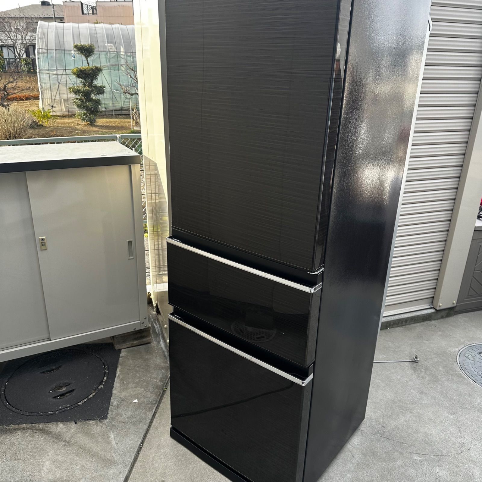 三菱ノンフロン冷凍冷蔵庫　2019年製　MR-CX33D-W　配送可　清掃済 三菱ノンフロン冷凍冷蔵庫 2019年製 MR-CX33D-W 配送可 清掃済 mrcx33」の