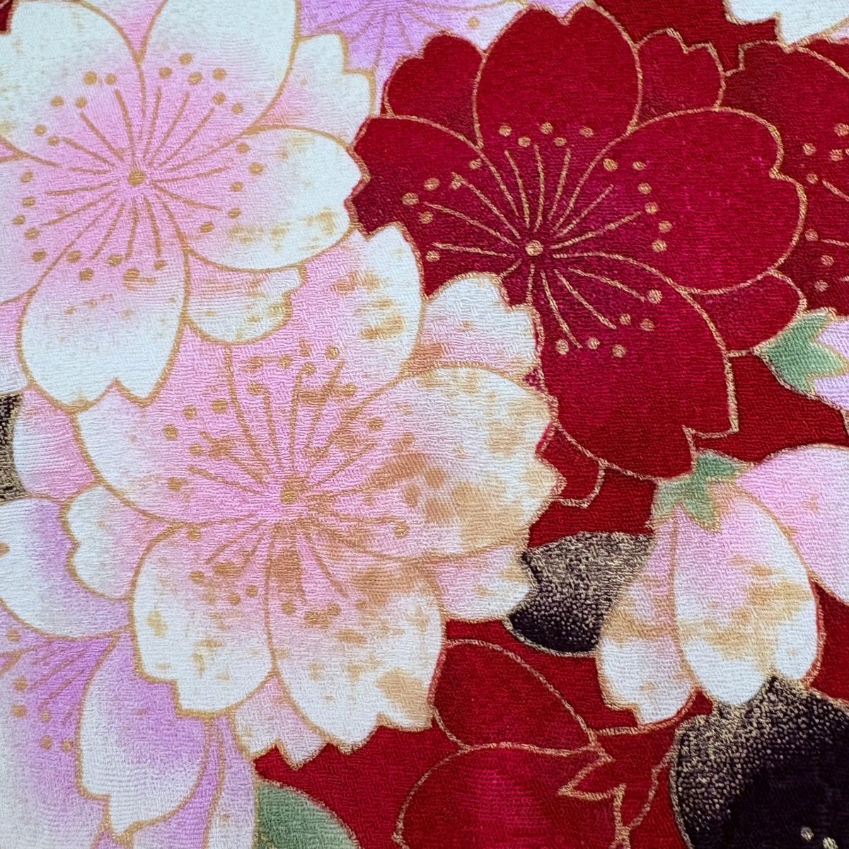 振袖 身丈170cm 裄丈67cm M 袷 牡丹 桜 刺繍 金彩 クリーム 正絹 名品
