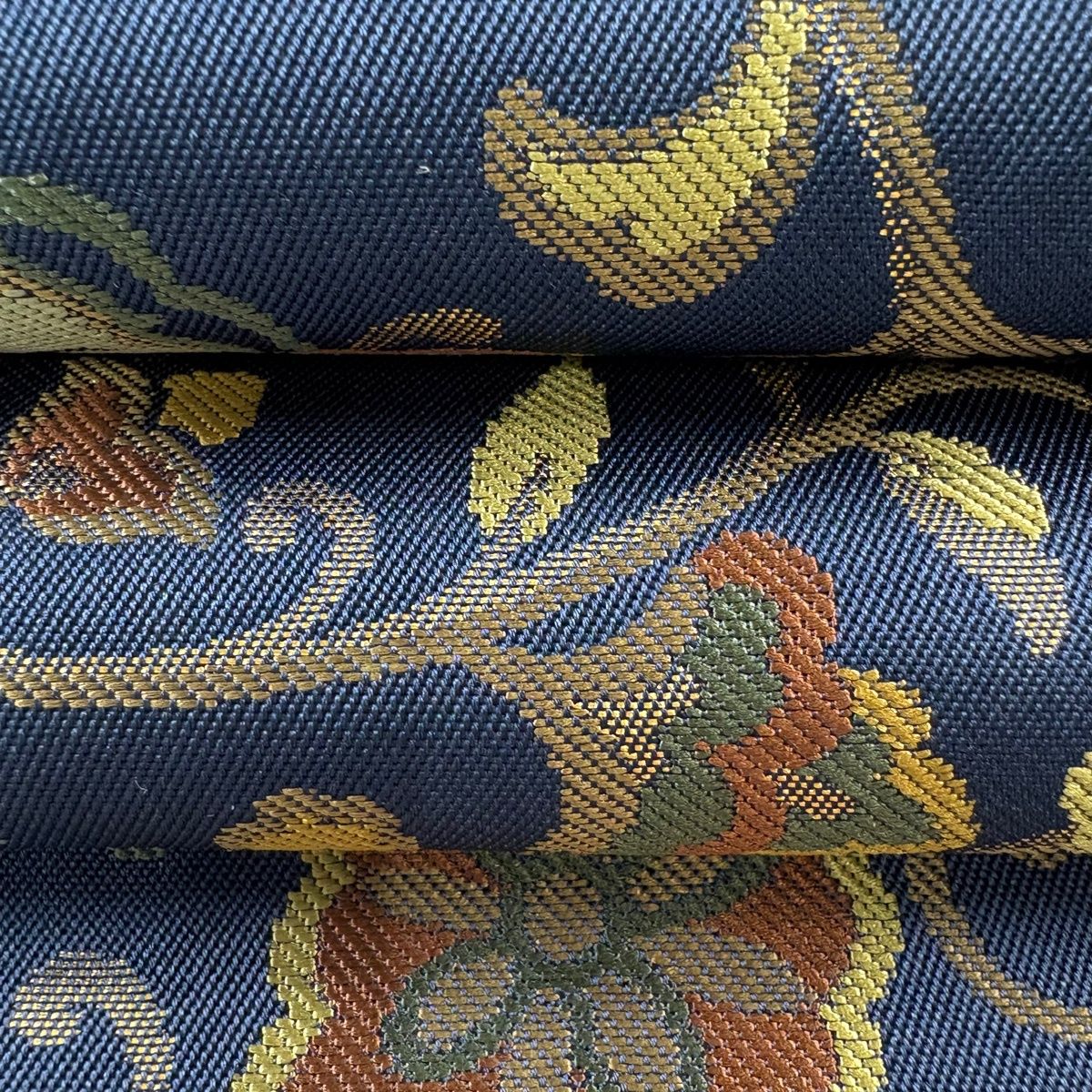 美品】 袋帯 逸品 川島織物 落款 花唐草 鳳凰 箔 紺色 六通 正絹