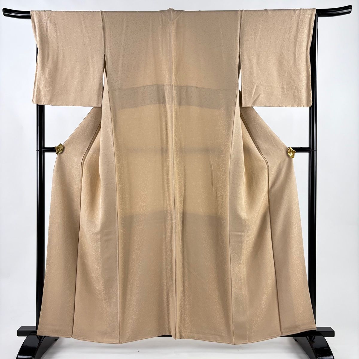 色無地 身丈159.5cm 裄丈68cm L 袷 花井幸子 落款 地紋 ピンク 正絹 秀