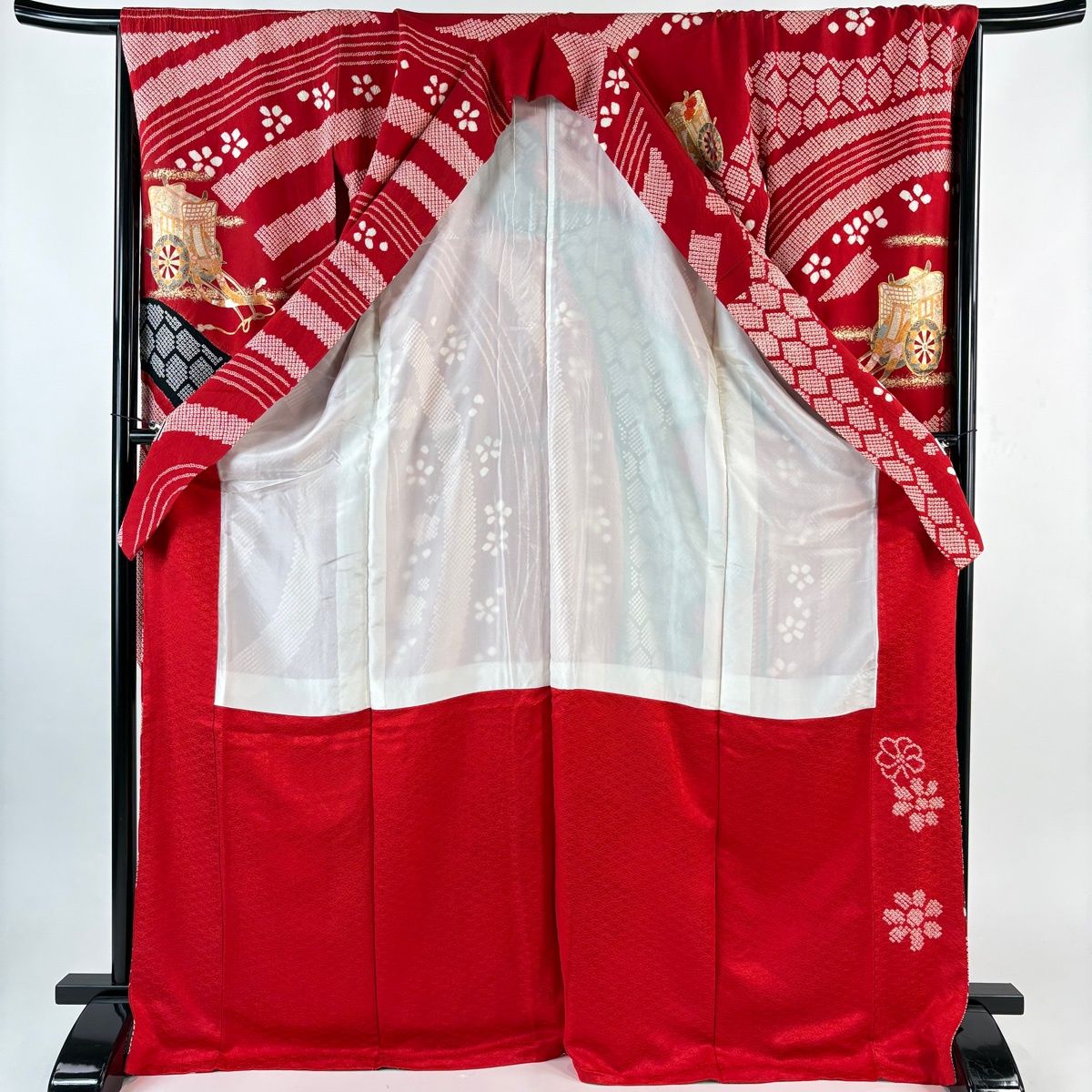 成人式振袖身丈171.5cm裄丈67cm御所車菊金糸絞り赤正絹上質フルセット 振袖 身丈171.5cm 裄丈68cm L 袷 御所車 花 金糸 絞り 赤 正絹 秀品